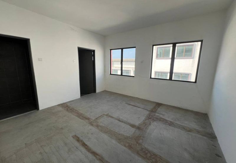 Pusat Perniagaan Lang Indah