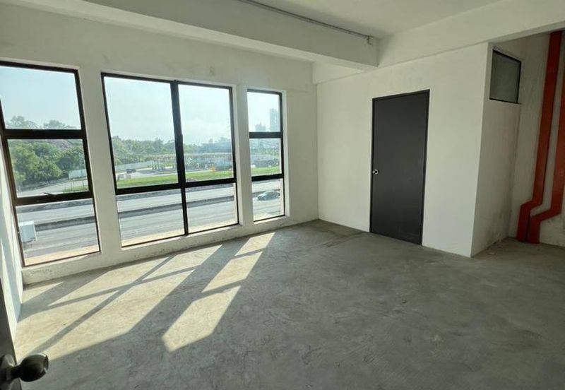 Pusat Perniagaan Lang Indah