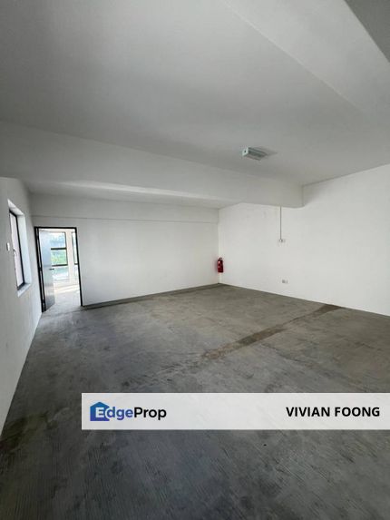 Pusat perniagaan lang indah ipoh perak good condition facing main road first floor for rent gunung lang , Perak, Ipoh