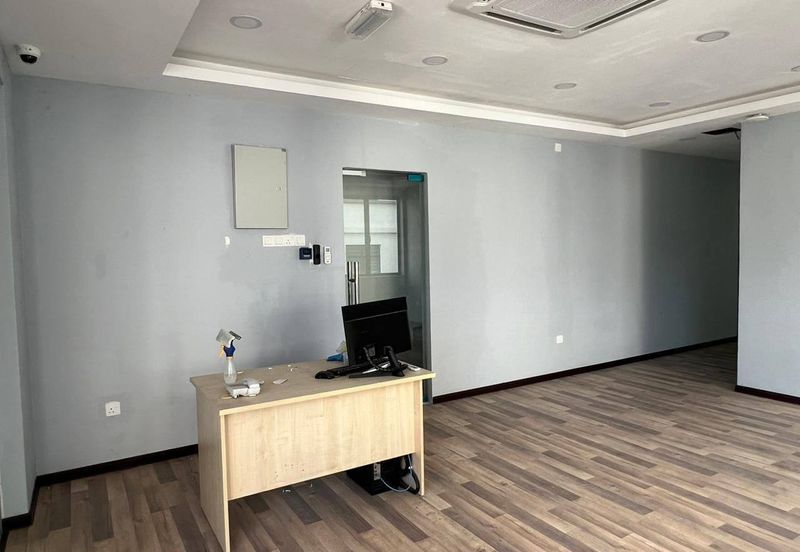 Pusat Perniagaan Lang Indah