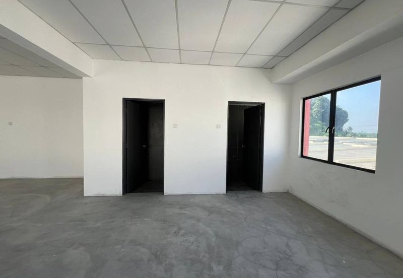 Pusat Perniagaan Lang Indah