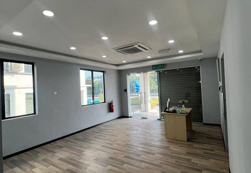 Pusat Perniagaan Lang Indah