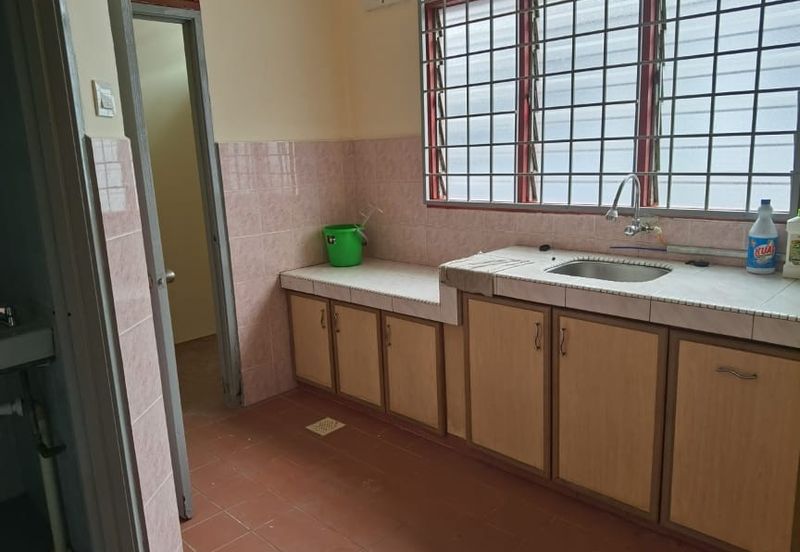 Limited  and Good Condition Single storey Split Level House Want To Rent at Taman Bukit Kelisa, Taman Permai Seremban Town