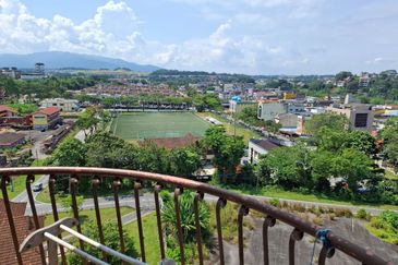 Cheaper condominium and strategic location in Seremban Town want to sell