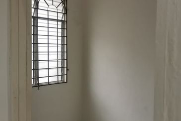 [RM430,000]  DOUBLE STOREY TERRACE HOUSE  NEAR SCHOOL WANT TO SELL AT SSEREMBAN JAYA, LAVENDER HEIGHT, SENAWANG JAYA