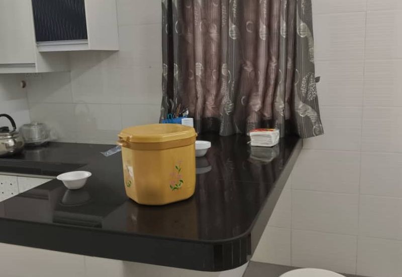 DOUBLE STOREY TERRACE HOUSR  CORNER LOT TAMAN SRI PULAI 3 WANT TO RENT