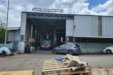 Modern Factory, Renovated Build up Factory , Strategy Location[ Seremban, Senawang  light Industrial ]