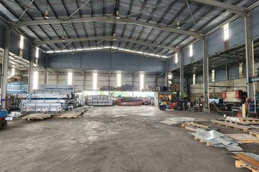 Modern Factory, Renovated Build up Factory , Strategy Location[ Seremban, Senawang  light Industrial ]