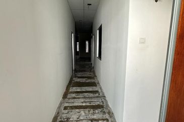 SEREMBAN TOWN, SENAWANG AREA, OAKLAND, RASAH JAYA SHOP WANT TO RENT