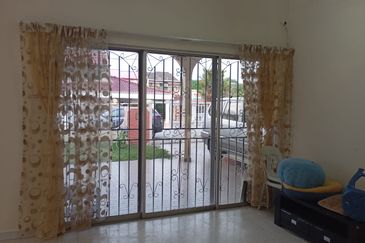 [LUXURY COMFOTABLE] BUNGALOW HOUSE WANT TO RENT AT RAHANG, BLOSSOM,BLOSSOM HEIGHT,  YOON CHAN, RASAH JAYA ,LAYANG-LAYANG