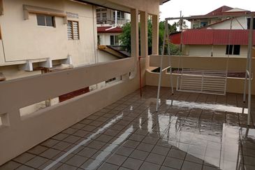 [LUXURY COMFOTABLE] BUNGALOW HOUSE WANT TO RENT AT RAHANG, BLOSSOM,BLOSSOM HEIGHT,  YOON CHAN, RASAH JAYA ,LAYANG-LAYANG