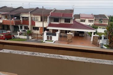 [LUXURY COMFOTABLE] BUNGALOW HOUSE WANT TO RENT AT RAHANG, BLOSSOM,BLOSSOM HEIGHT,  YOON CHAN, RASAH JAYA ,LAYANG-LAYANG