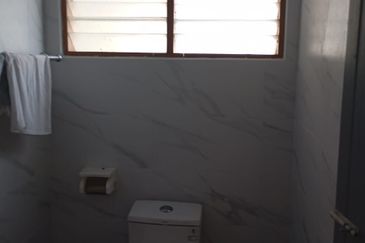 [LUXURY COMFOTABLE] BUNGALOW HOUSE WANT TO RENT AT RAHANG, BLOSSOM,BLOSSOM HEIGHT,  YOON CHAN, RASAH JAYA ,LAYANG-LAYANG