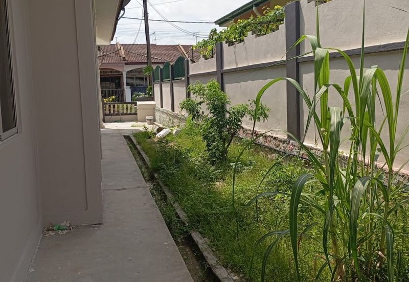{RM1500]NEWLY RENOVATED AND GOOD LOCATION SINGLE STOREY SEMI DETACHED WANT TO RENT NEAR BLOSSOM,YOON CHAN,LAYANG-LAYANG