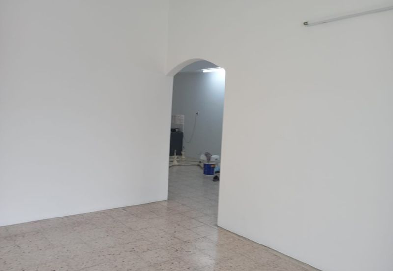 {RM1500]NEWLY RENOVATED AND GOOD LOCATION SINGLE STOREY SEMI DETACHED WANT TO RENT NEAR BLOSSOM,YOON CHAN,LAYANG-LAYANG