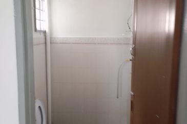 {RM1500]NEWLY RENOVATED AND GOOD LOCATION SINGLE STOREY SEMI DETACHED WANT TO RENT NEAR BLOSSOM,YOON CHAN,LAYANG-LAYANG