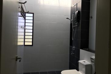 [RM820,000]  MODERN DESIGN ,BIG SPACE DOUBLE STOREY CORNER LOT HOUSE WANT TO SELL at NILAI IMPIAN, NILAI, BANGI, KAJANG, BANDAR SERI PUTRA