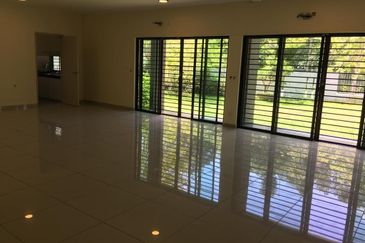 [RM820,000]  MODERN DESIGN ,BIG SPACE DOUBLE STOREY CORNER LOT HOUSE WANT TO SELL at NILAI IMPIAN, NILAI, BANGI, KAJANG, BANDAR SERI PUTRA