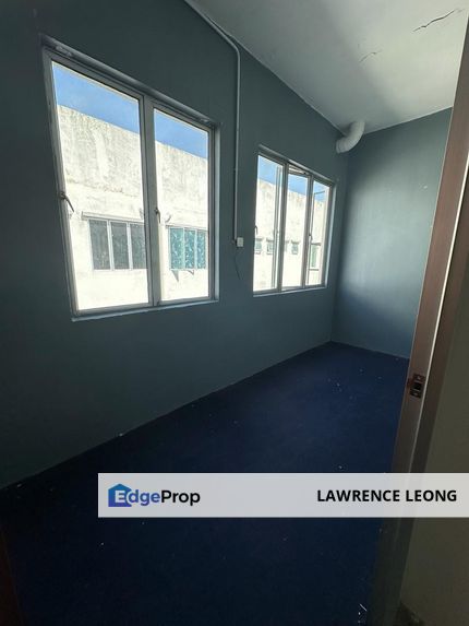STREAGIC LOCATION, MATURED COMMERCIAL AREA UPSTAIRS SHOP LOT WANT TO RENT, Negeri Sembilan, Seremban