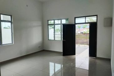 [RM540,000] (NEGO) RUMAH BERKEMBAR SATU TINGKAT NAK JUAL DI  TAMAN BUKIT NEGERI SENAWANG