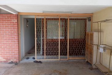 {Offer Price RM275,000} Cheap Sales , Limited Single Storey Terrace House Want to Sell at Taman Blossom, Taman Rasah Jaya, Thivy Jaya, Punca Emas