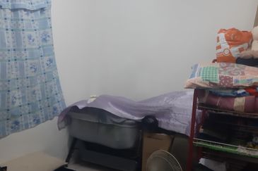 Flat Taman Ungku Tun Aminah