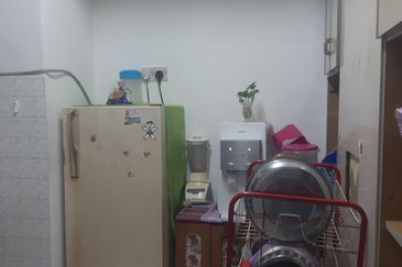 Flat Taman Ungku Tun Aminah