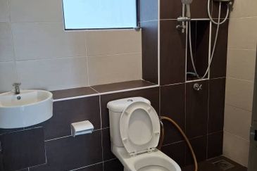 Seri Austin Luxury Apartment