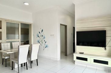 Seri Austin Luxury Apartment