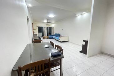 Bistari Impian Apartment @ Larkin