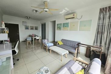 Golden Sands Seaview Residence