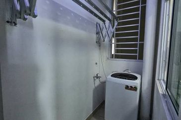 Golden Sands Seaview Residence