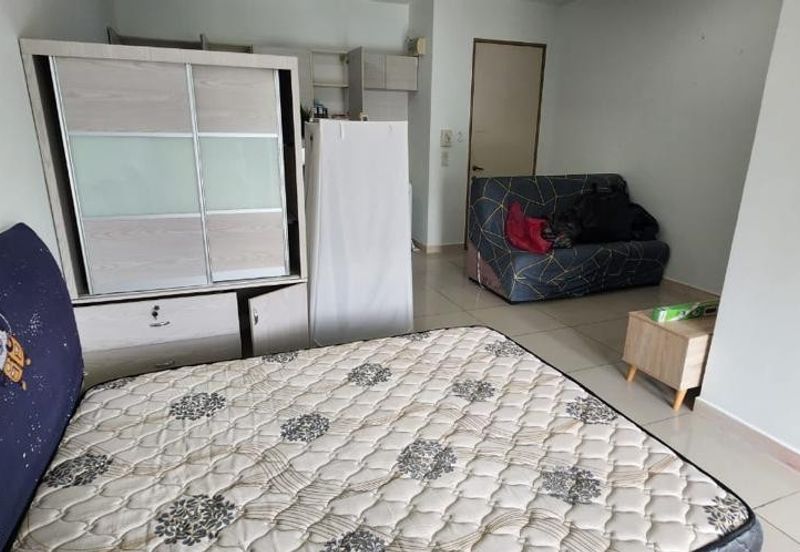 Dedaun Hijau (Greenfield Regency)