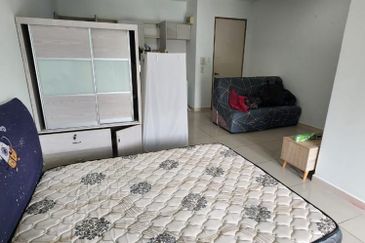 Dedaun Hijau (Greenfield Regency)