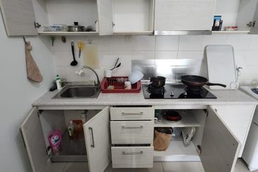 Dedaun Hijau (Greenfield Regency)