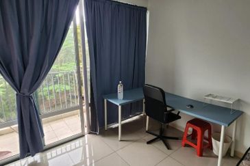 Dedaun Hijau (Greenfield Regency)