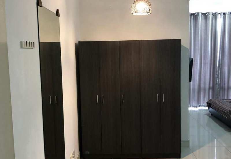 Dedaun Hijau (Greenfield Regency)