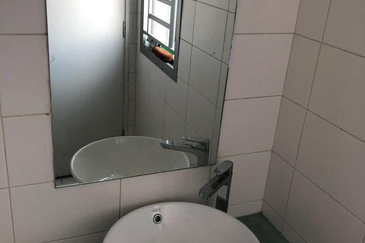 Dedaun Hijau (Greenfield Regency)