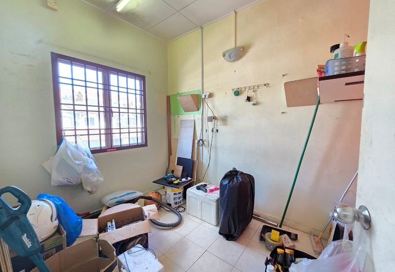 Taman Tampoi Indah II, Villa Ros