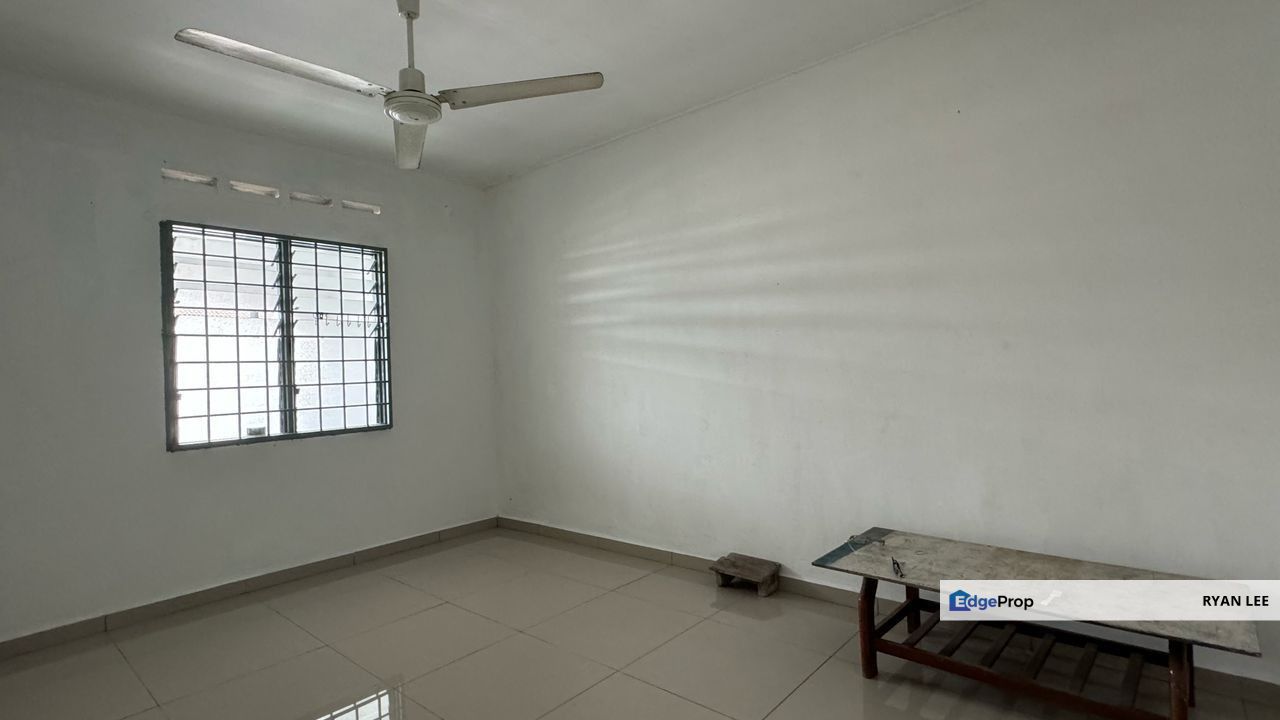 Jalan Perubatan , Taman University, Johor, Skudai