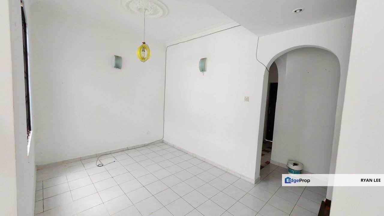 Jalan Enggang , Bandar Putra , Kulai, Pahang, Kuantan