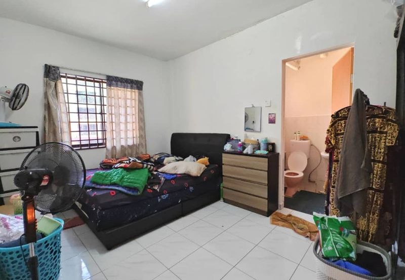 Lily & Jasmine Apartment