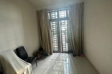 D'Summit Residences @ Kempas Utama