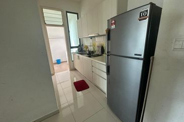 D'Summit Residences @ Kempas Utama