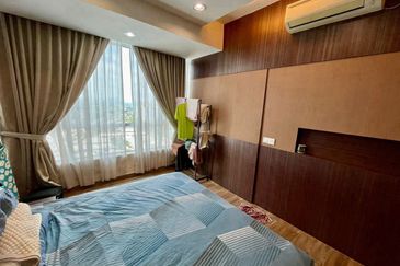 Dedaun Hijau (Greenfield Regency)