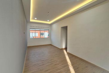 Taman Pulai Utama Flat