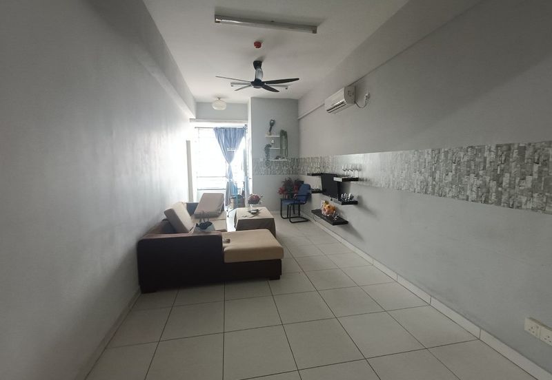 Akademik Suite @ Mount Austin