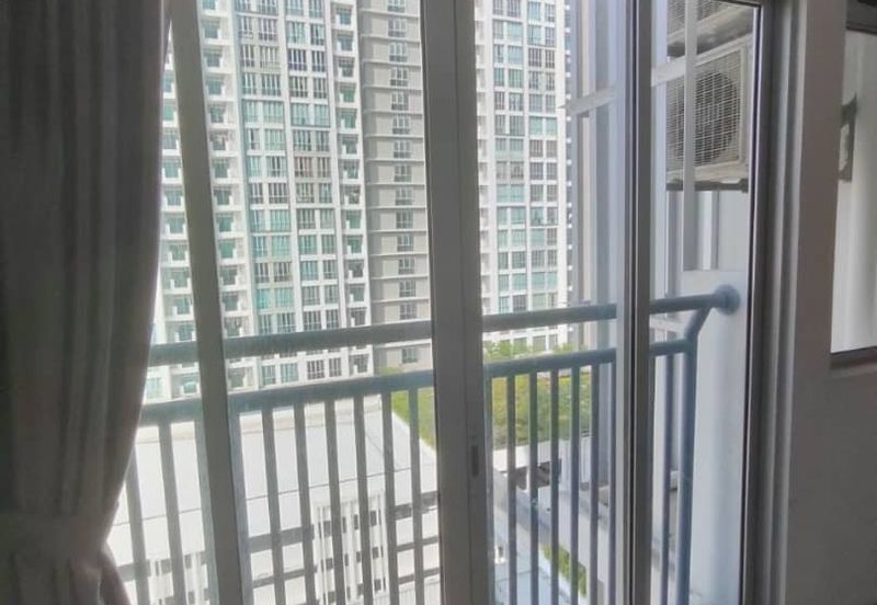 Meridin Bayvue Apartment