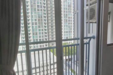 Meridin Bayvue Apartment