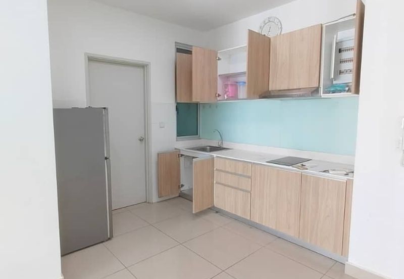 Meridin Bayvue Apartment